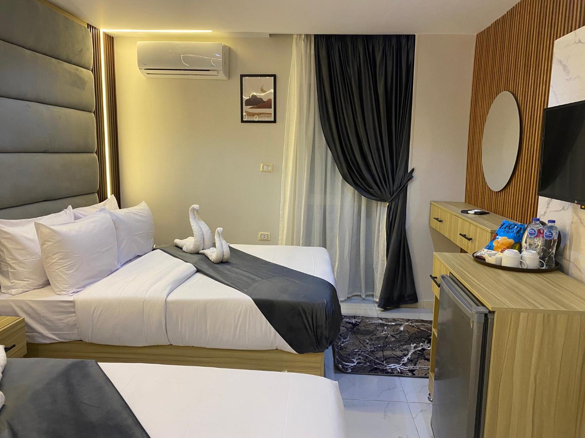 Royal Golden Pyramids Inn Giza ภายนอก รูปภาพ